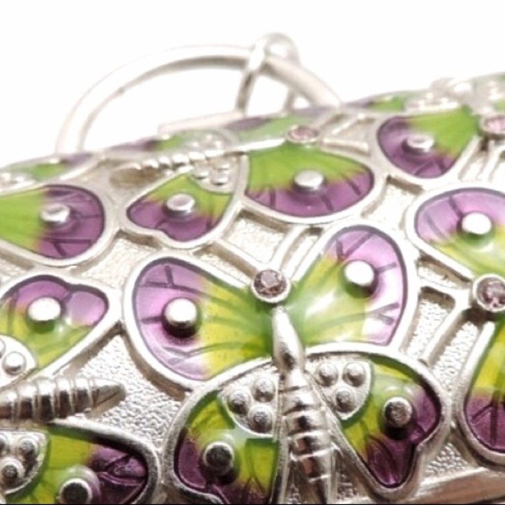 💯 Auth JUDITH LEIBER Pill Box Keychain - Picture 2 of 6